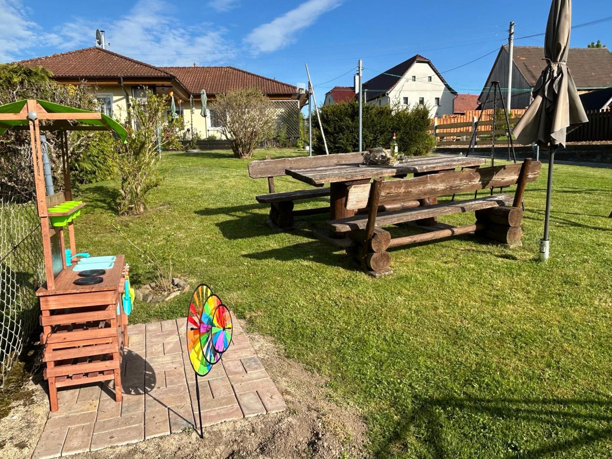 Ferienhaus Zittau Oberlausitz & Ferienwohnung Am Hamann Berg المظهر الخارجي الصورة
